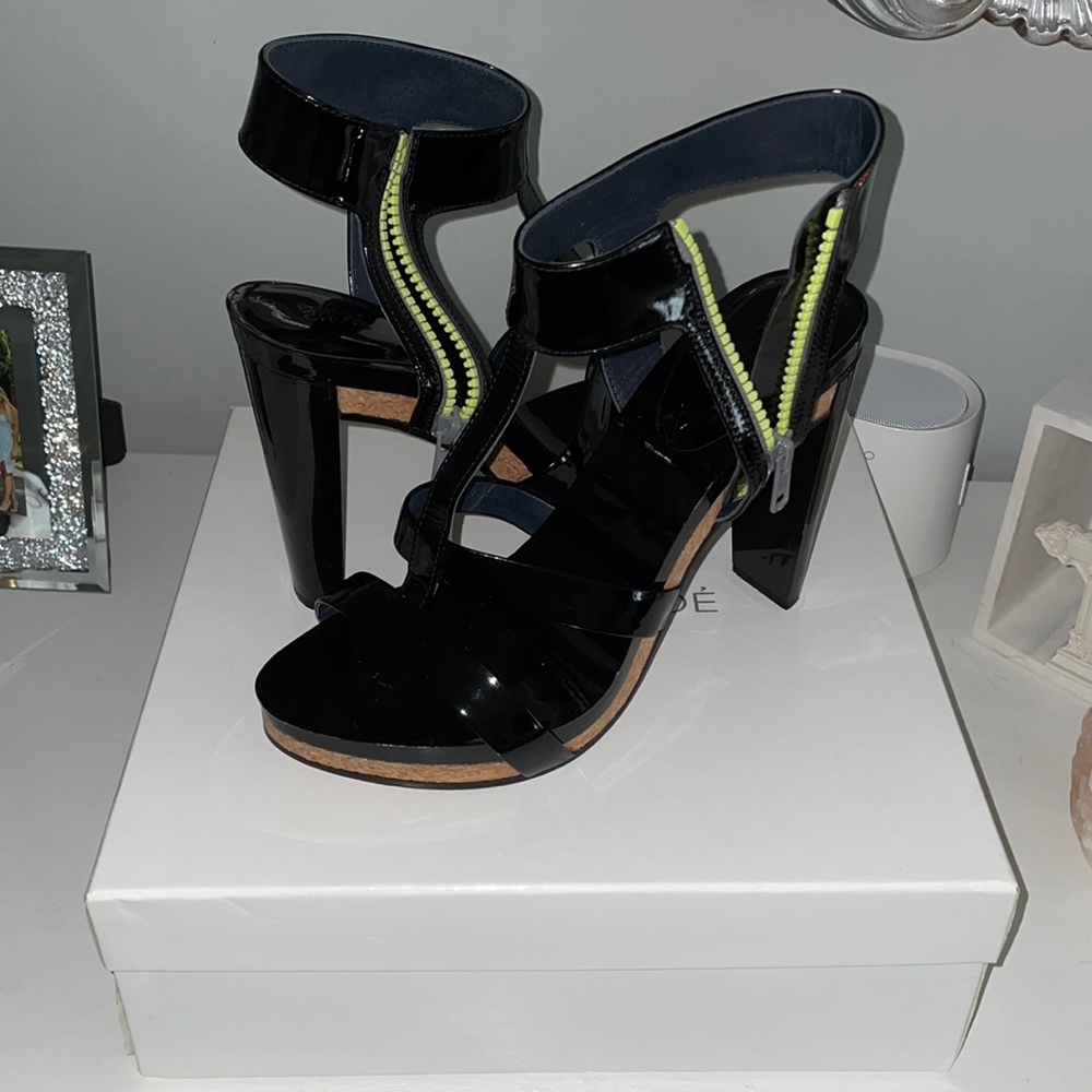 See By Chloé Patent Leather Black Heels size 40.5